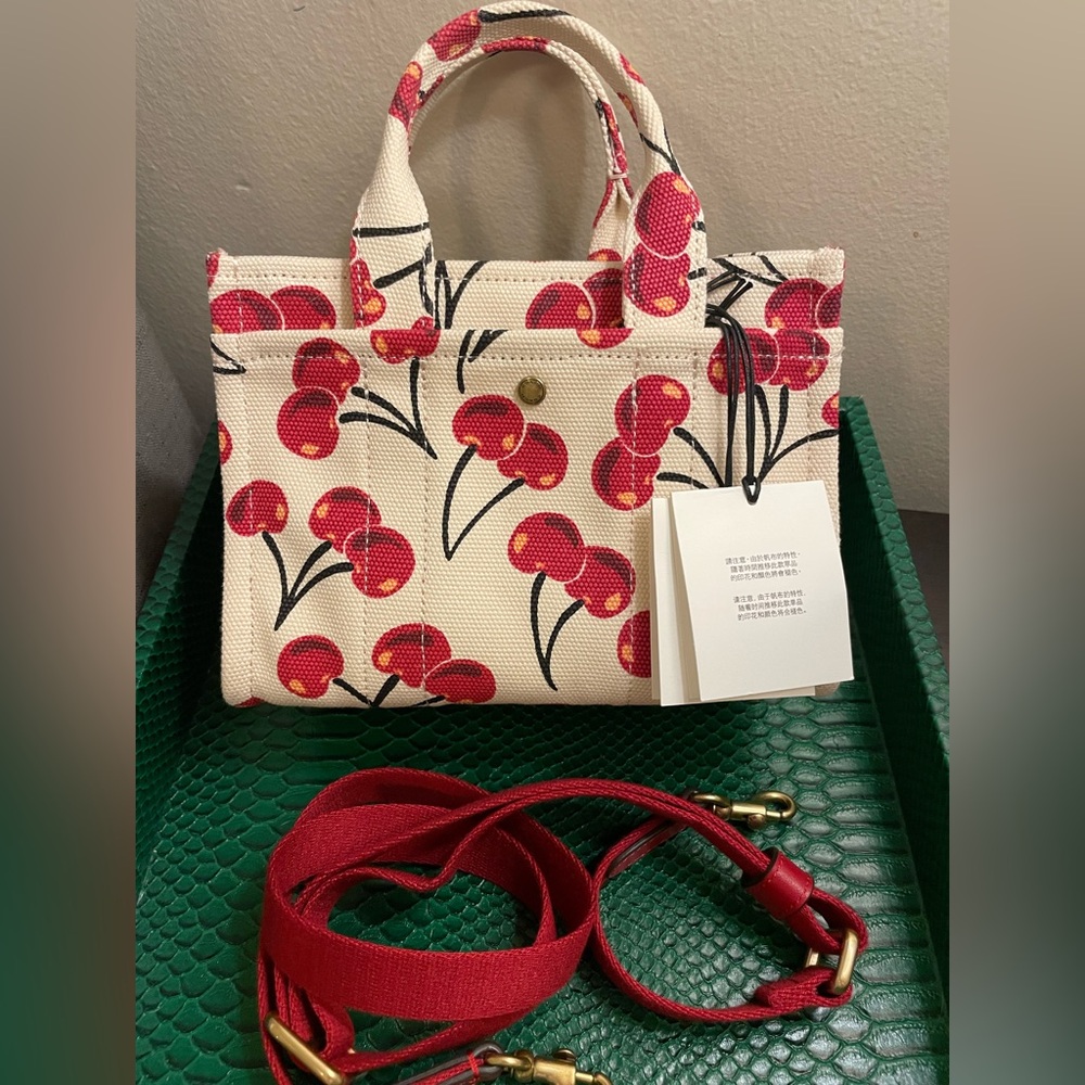 Coach Cargo Cherry Print Canvas Tote Bag NWT - Picture 2 of 13